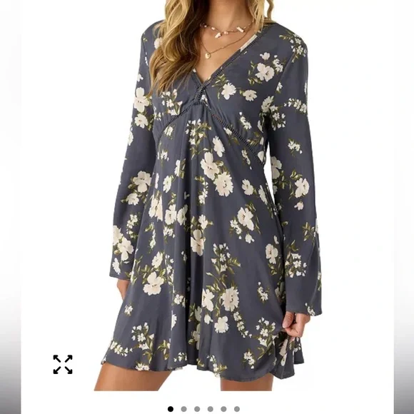 O'Neill flowy Floral Backless Dress - Picture 2 of 11